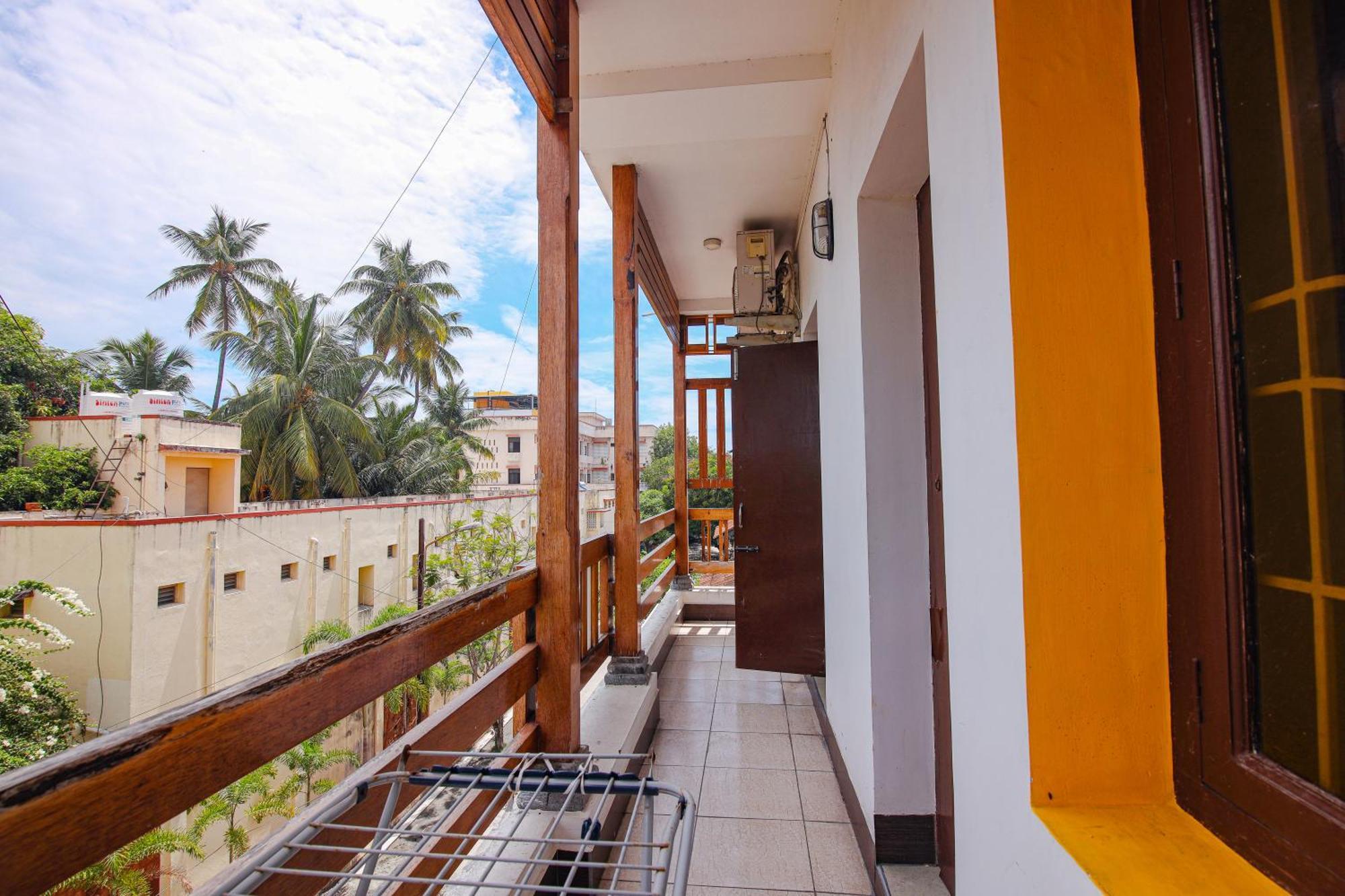 Manora Residency Hotel Puducherry Eksteriør billede